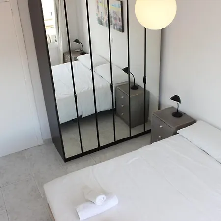 Appartement Beautiful In Front Of Beach, Pool, View *